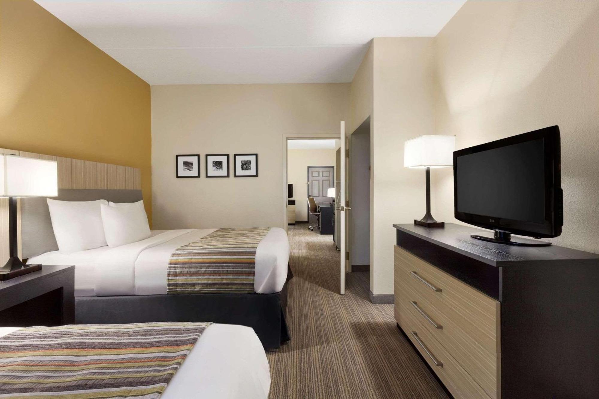 Hotel Country & By Radisson, Dalton, Ga 2*